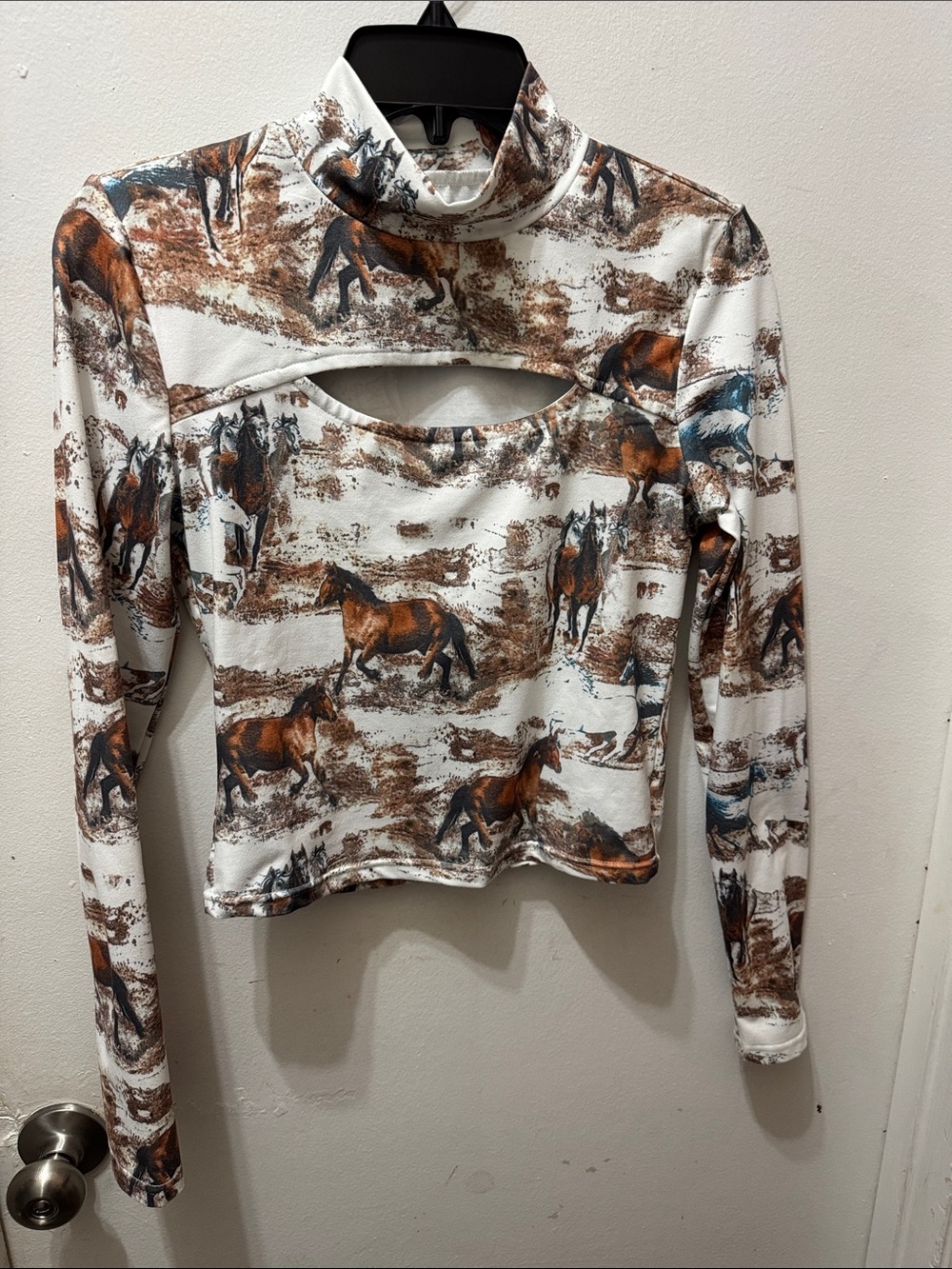 EUC Women’s Brown Horse Print Cutout Turtleneck Crop Top